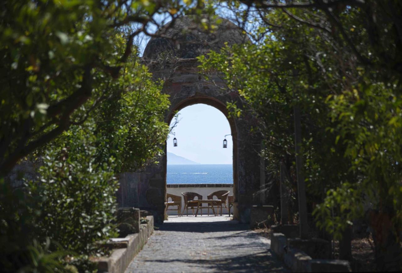 La Poetica in Villa Eldorado Procida Exterior foto